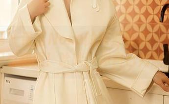 秀人网 - 诺诺Nono的高清写真——不仅只有制服！哈哈，你自己判断吧