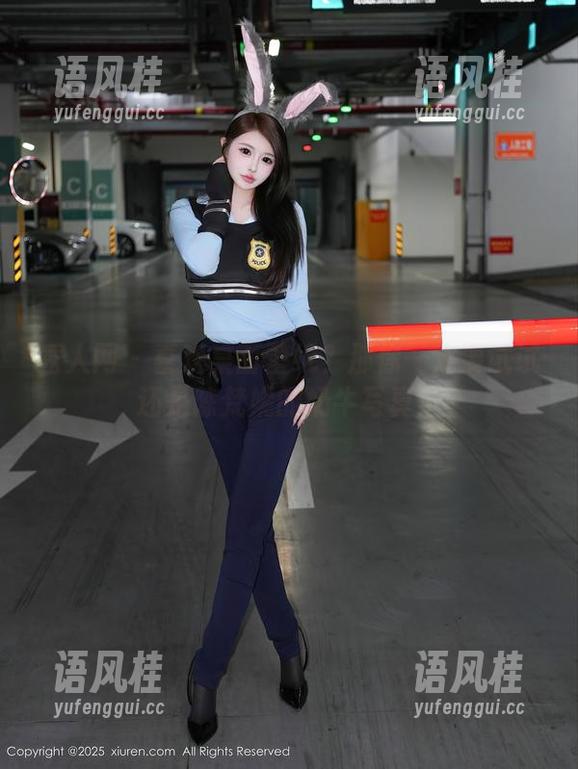 秀人网-还是陈梵妮 秀人网 - 喜欢桌面壁纸?那你一定要试试还是陈梵妮的奶牛写真!