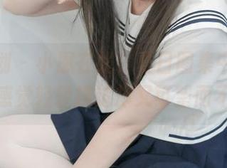 紧急企划 - 小恩在线，夏日图集中的那一缕风，感觉轻轻拂过却又可望而不可及。