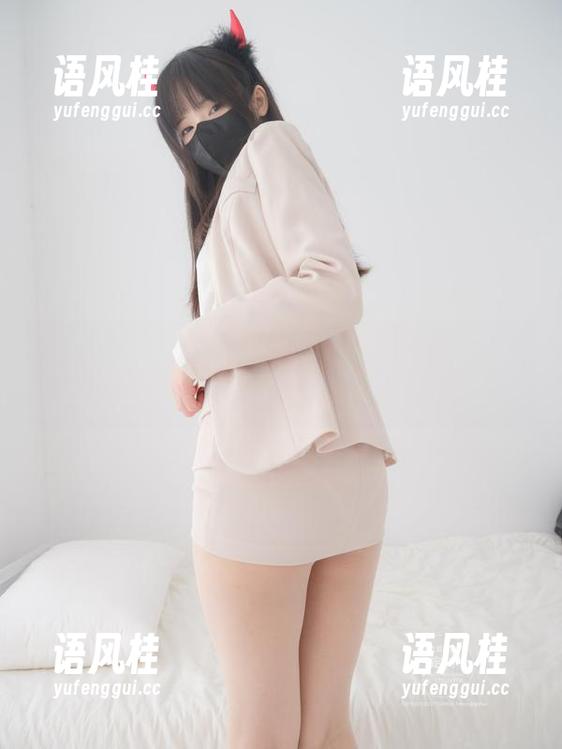 紧急企划-小恩 紧急企划 - 小恩的户外作品:阳光在作品里,但我更想知道想的是什么。
