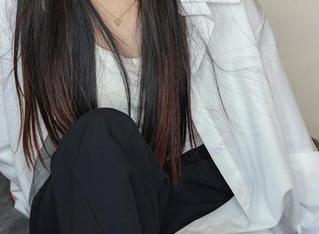 绮梦摄影 - 子涵那身护士装，配上她的私房美图，谁敢说不想多聊几句？