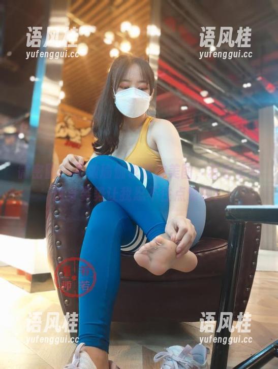 若若老师 微密圈 - 不做瑜伽也能做美图,若若老师这身姿势让我忍不住点赞啊!