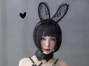 微密圈 - 美图一张，超辣的林一用蕾丝证明‘保守也可以很撩’——这逻辑我喜欢。