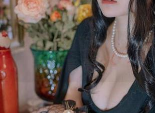 前方高能，要不要直面阿半今天很开心的粉护士高清合集？